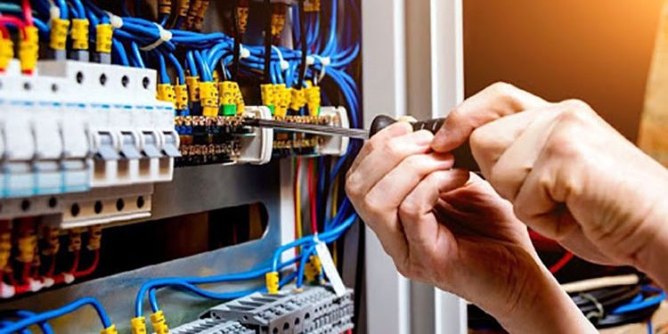 Elektrik Tesisatçısı